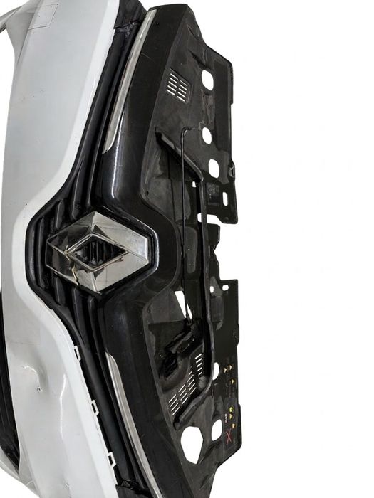 Zderzak przedni Clio IV Lift 2016- kompletny do poprawek, led,  przód