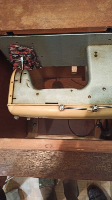 Німецька швейна машинка недорого