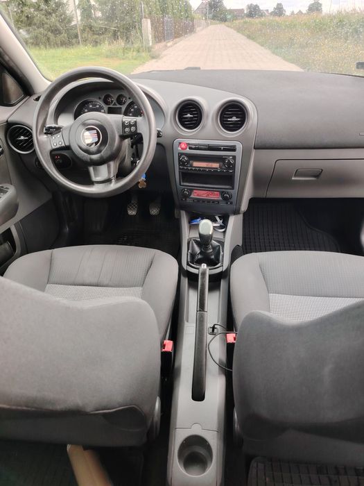 Seat ibiza 3 1.4 benzyna