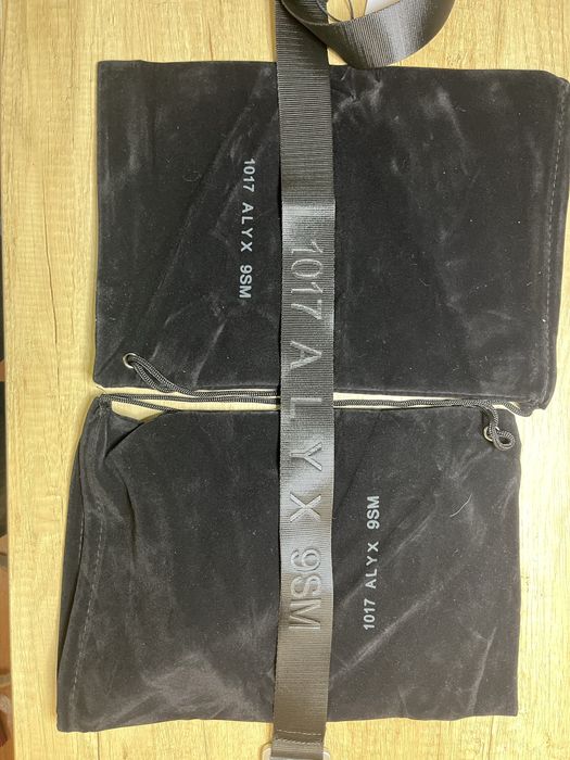 Ремінь ALYX 1017 | НА РУКАХ