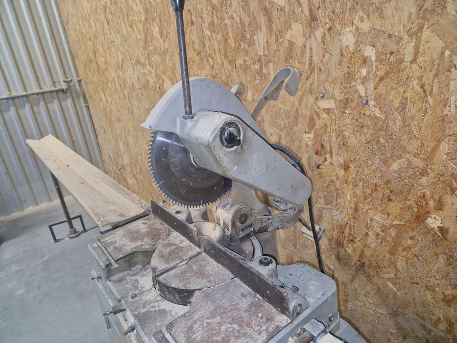 Piła poprzeczna ELU MGS73 2000W