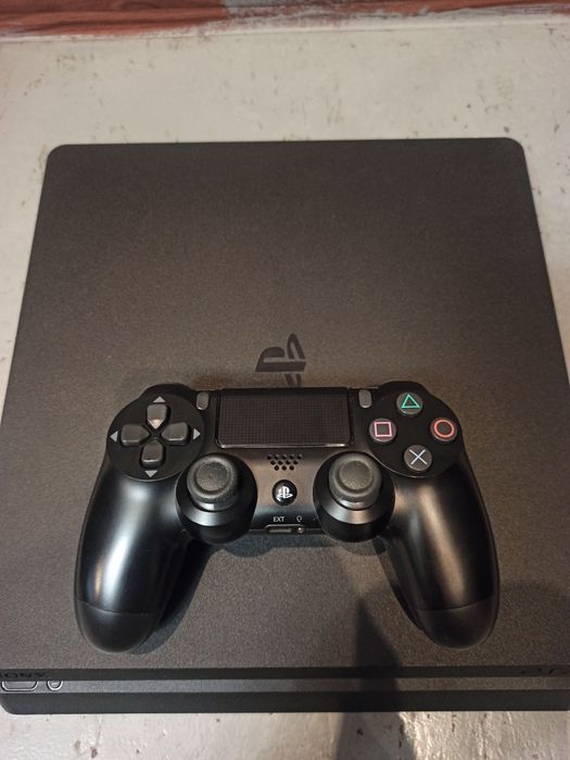 PlayStation 4 Slim 1 TB (б/в) + ігри