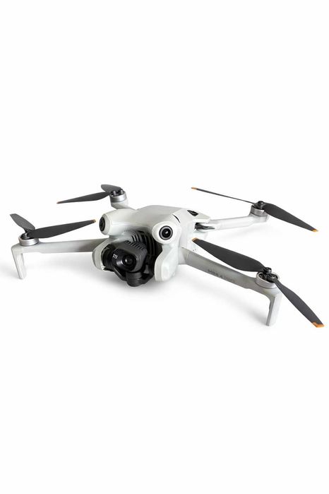 DJI Mini 4 Pro como novo, apenas 4,75h de voo, kit completo
