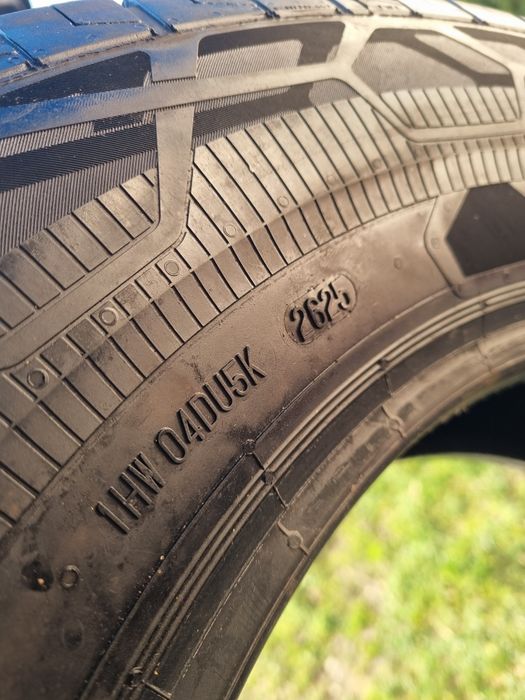 Jak nowe Opony 225/75 16C Continental Vancontact Eco 2025