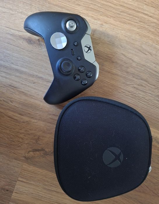 Г еймпад Xbox Elite Wireless Controller Series 2 + чохол  не перевірявся