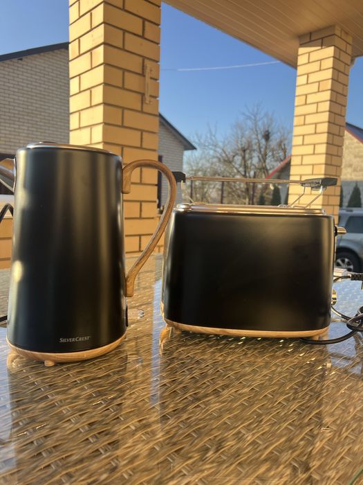 Електрочайник і тостер привезені з Европи