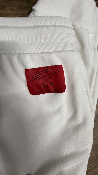 Оригінальний жіночий костюм Armani