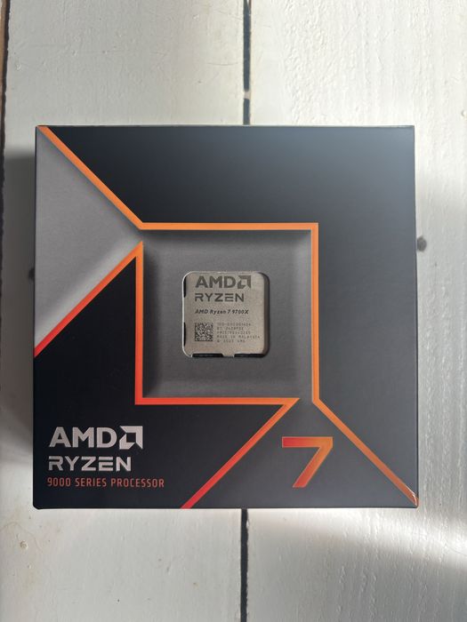 Procesor AMD Ryzen 7 9700X