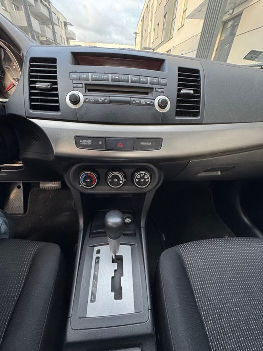 Mitsubishi Lancer