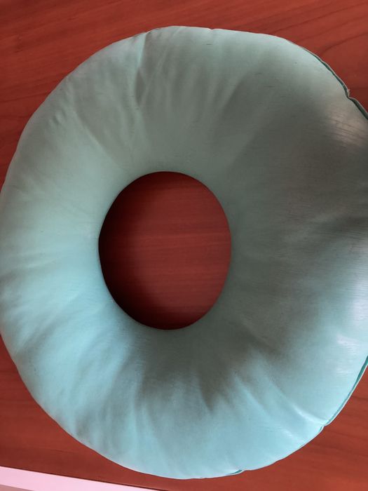 Almofada impermeável para alívio de hemorroidas, gravidez, etc.