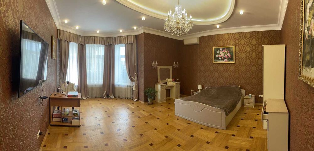 Продається будинок-дуплекс в Совіньйоні.