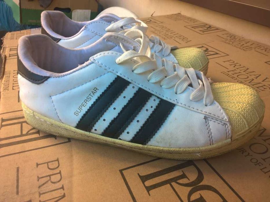 Buty sportowe ADIDAS SuperStar Białe Trampki młodzieżowe rozm39 Modne