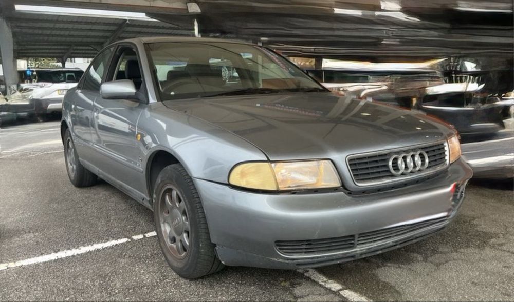 Audi A4 1.6 Gasolina