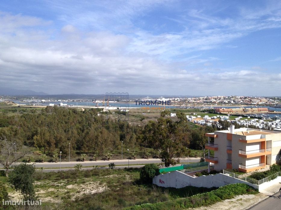 Apartamento T2 - Praia da Rocha — Portimão, Faro