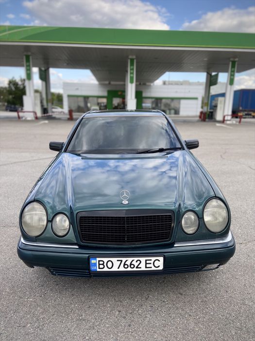 Mercedes w210 на автомате,газ/бензин