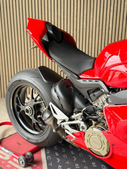 Ducati Panigale V4S