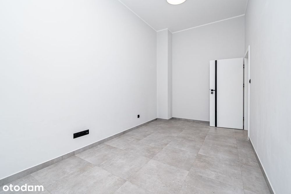 Os.Majków  /Lokal użytkowy  130mkw/parking