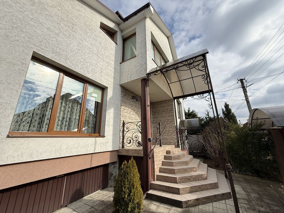 Продаж будинку з краєвидом. с.Оноківці