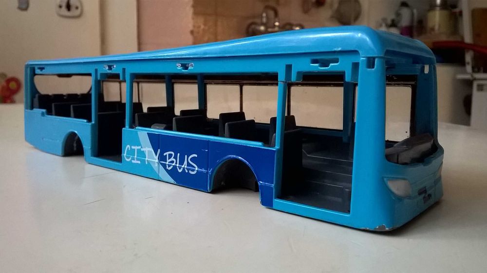 CITY BUS model firmy Bburago - złom modelarski