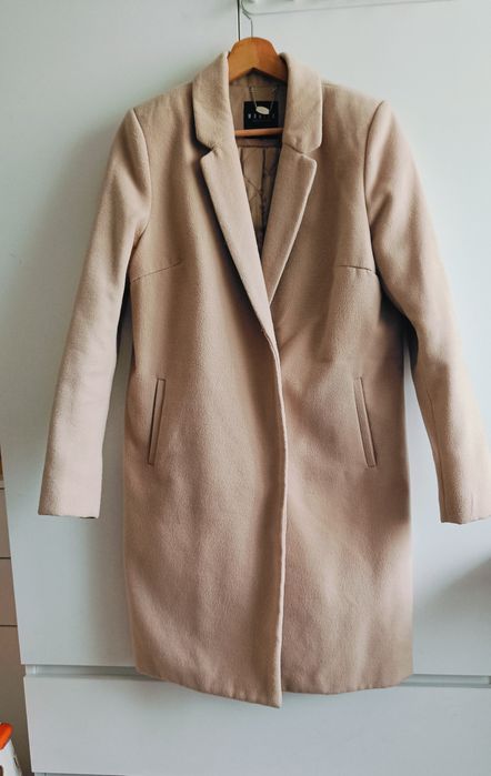Płaszcz damski. Beżowy.