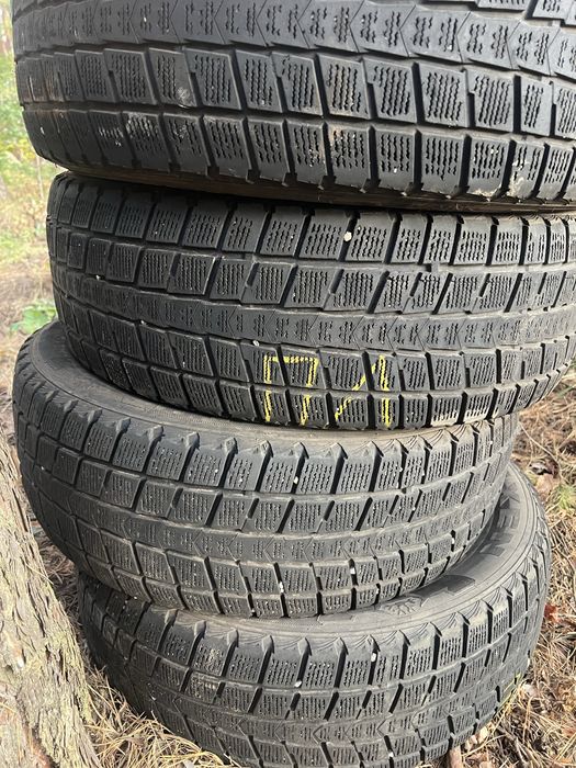 Продам комплект резини
