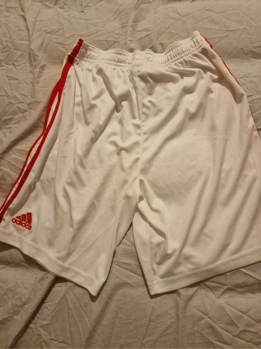 Equipamento oficial do Benfica  Bicampeões Europeus