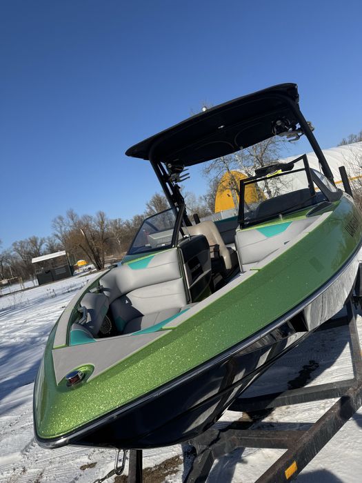 Катер Malibu 22VLX 2015р