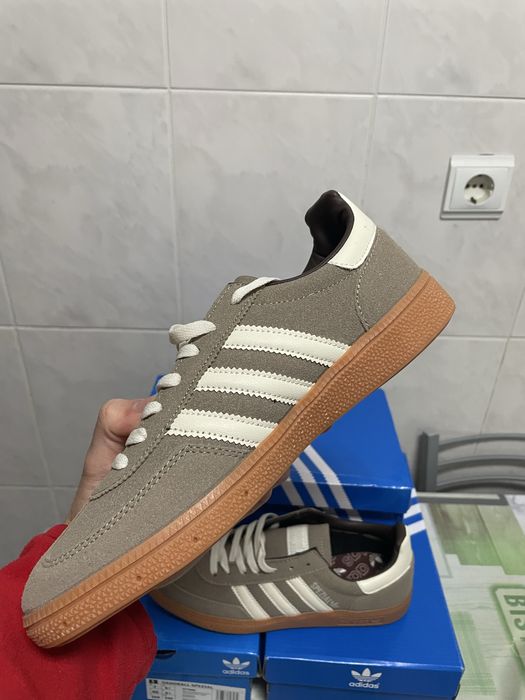 Adidas Spezial novas