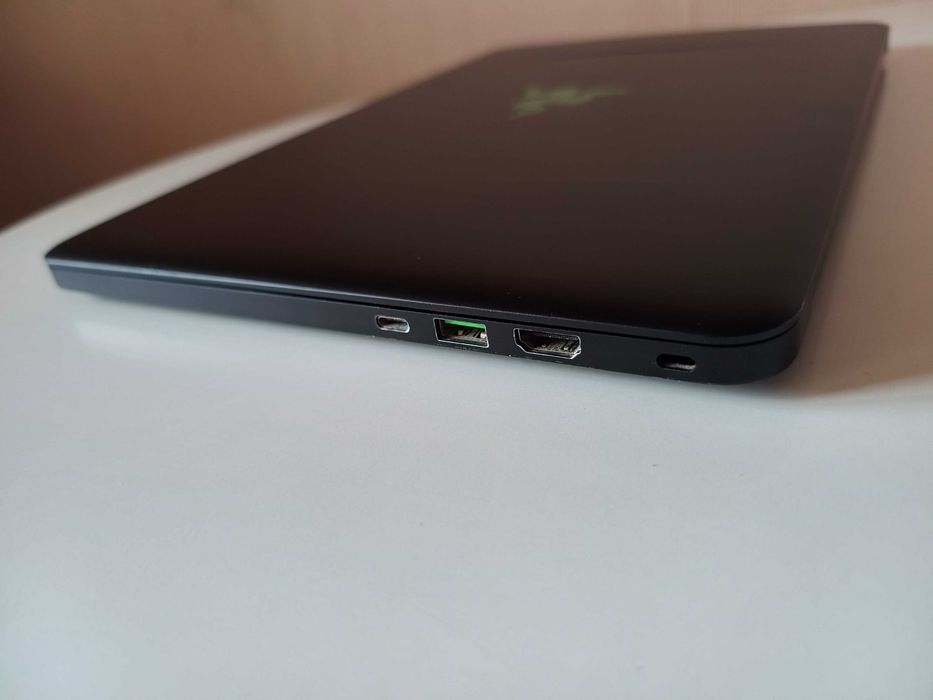 RAZER Blade 14 RZ09-0195 i7-7700HQ 16Gb GTX1060 6gb 60Hz