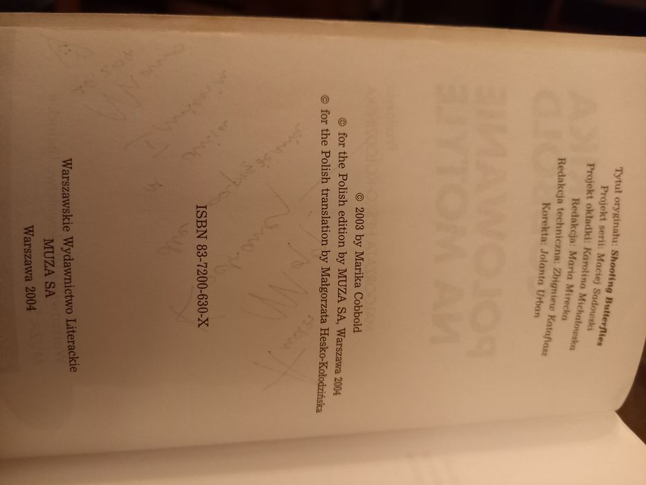 Książka "Polowanie na motyle" Marika Cobbold.