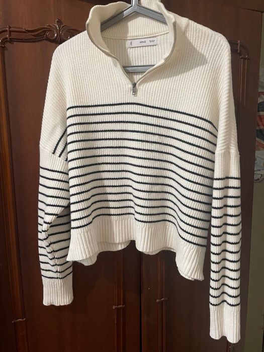 Светр на блискавці MANGO