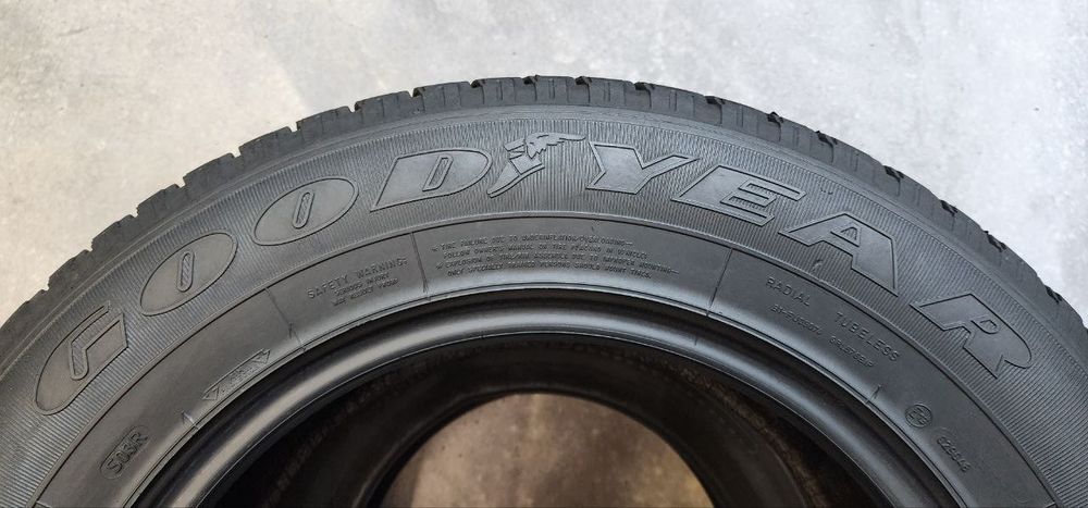 245.65.17 Goodyear Wrangler 2шт