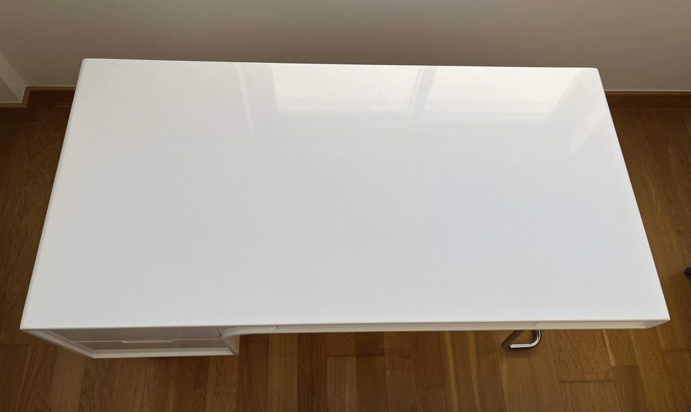 Secretária / Escrivaninha lacada a branco com gavetas