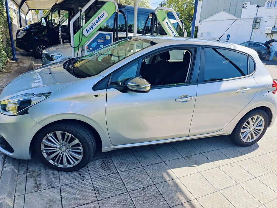 Vendo Peugeot 208