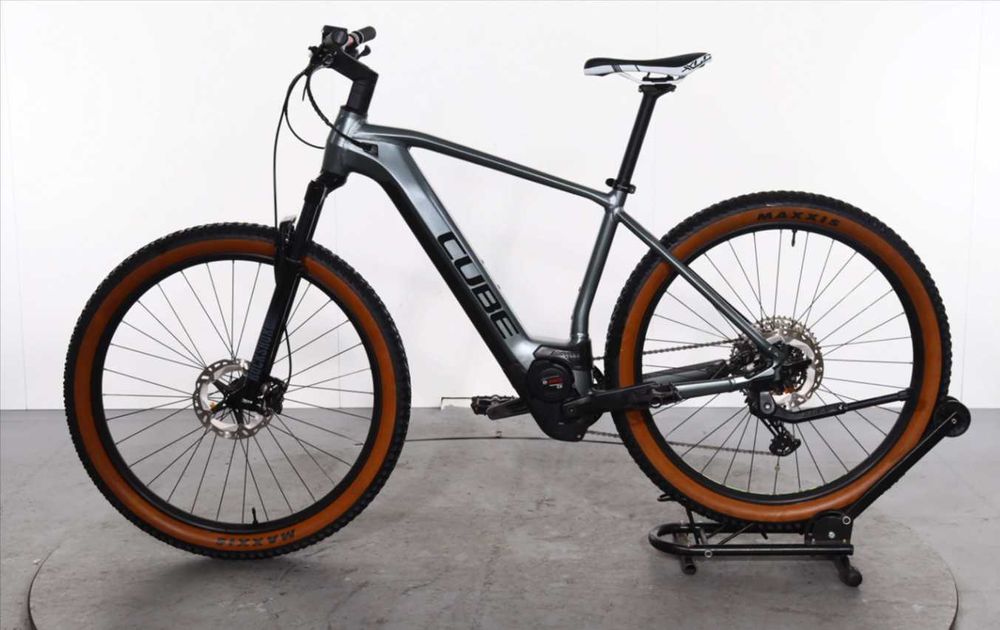 Rower elektryczny Cube Reaction Hybrid Pro XL