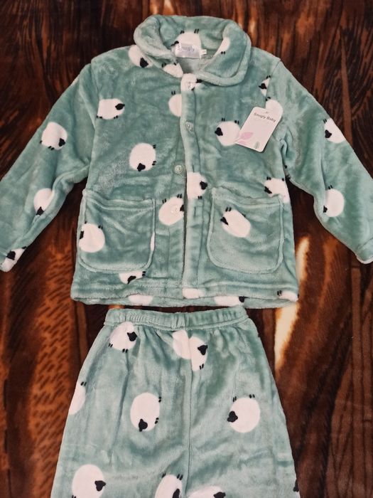 Плюшева натуральна  піжама барашки нова