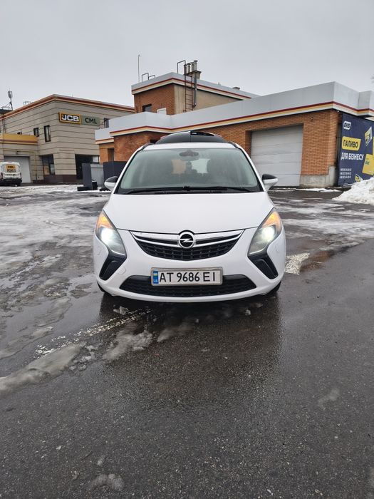 Продам авто Opel Zafira Tourer