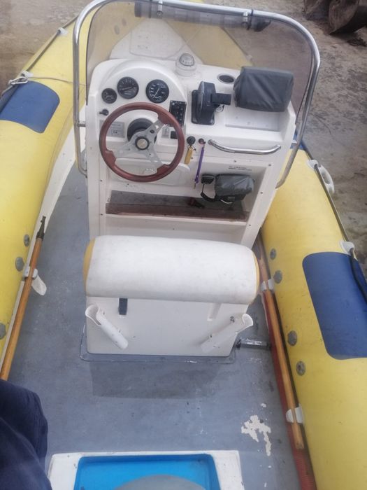 Semi-rigido hydrosport 5.55m aceito trocas e retomas