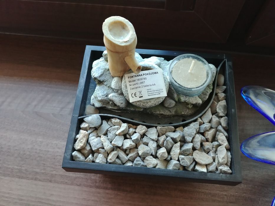 Dekoracja półmiski kolor niebieski.