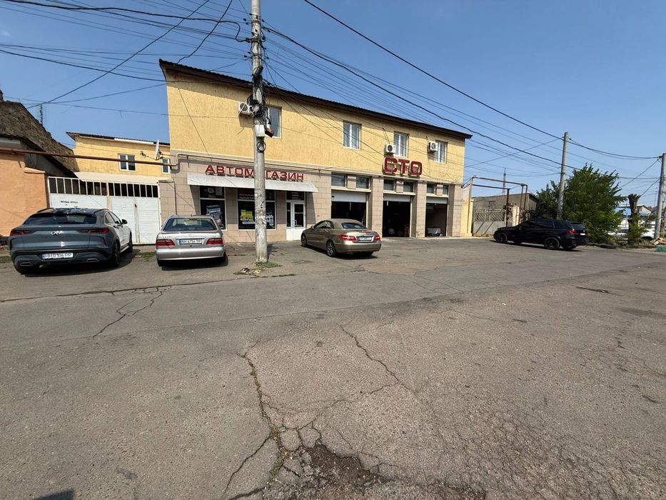 продам действующее СТО с большой фасадной территорией, Бугаевская