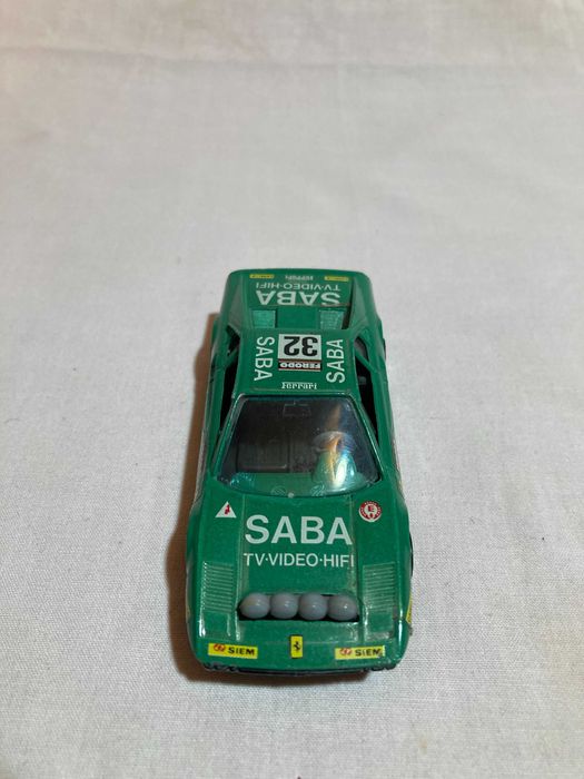 Carrinhos miniatura de exposição, escala 1/43.