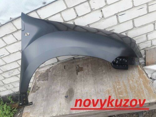 Крило крылья переднє на Renault Duster рено дастер