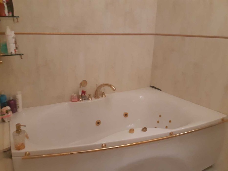 Оренда 4 кімн. будинку, вул Сахарова – Бойківська, вигляд на парк