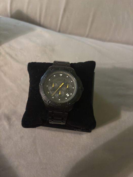 Zegarek versace versus