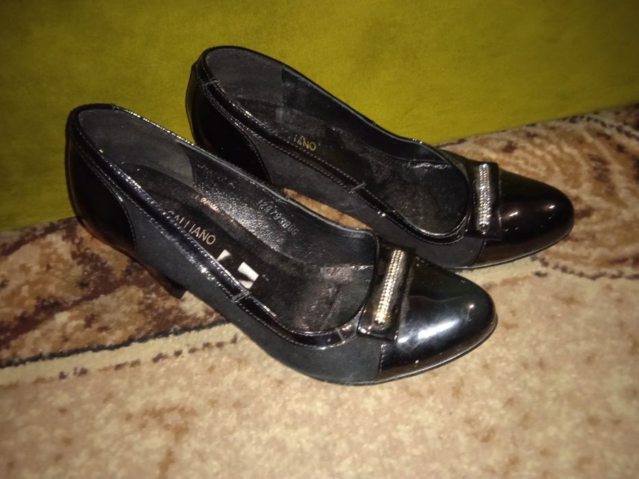 Туфлі нові 37, 38розмір