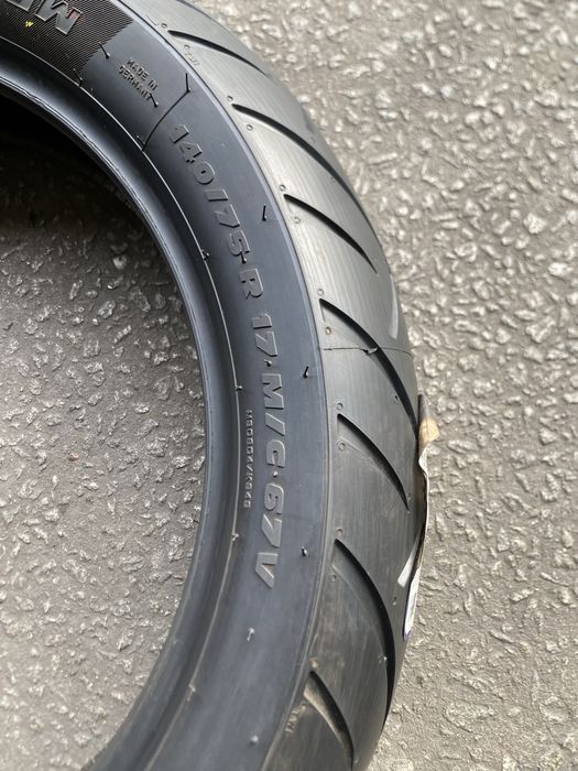 Pneu de mota 140/75/17 Metzeler Me 888 Marathon Ultra bus