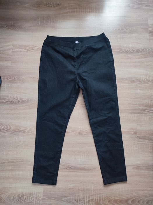 Spodnie na gumce Julipa