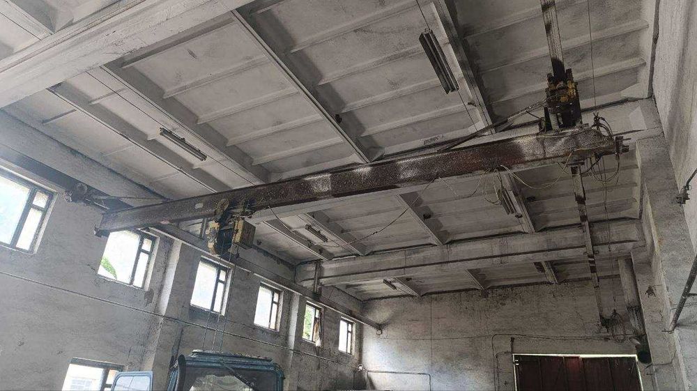 Продаж тракторна майстерня Вінницька обл. с. Нова Гребля (3 281,1 м2)