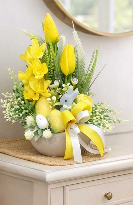 Stroik świąteczny WIELKANOCNY zajączek kompozycja kwiatowa W159