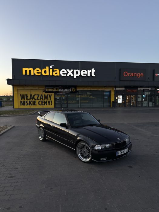 BMW E36 Coupe / 2.8 / Manual